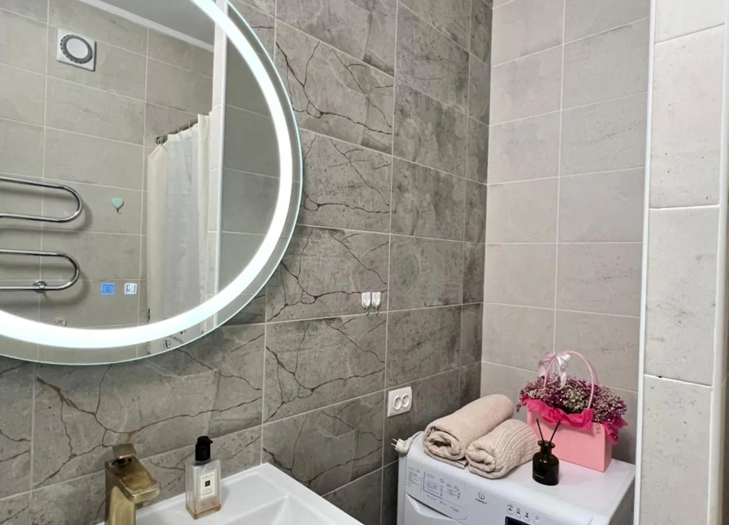 Astana Central Sauran 3 Rooms House 0*, Nur-Sultan (Astana)